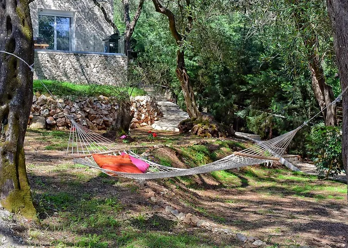Mavres Luxury Апартаменты Agios Matthaios (Corfu)
