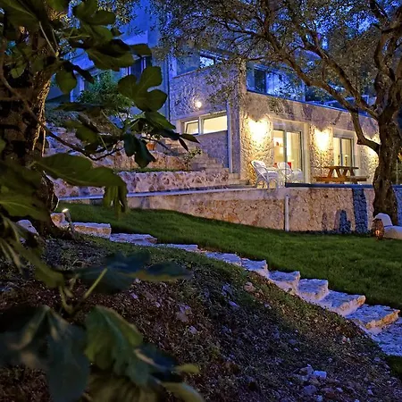 Apartment Mavres Luxury