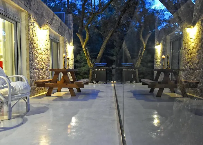 Mavres Luxury